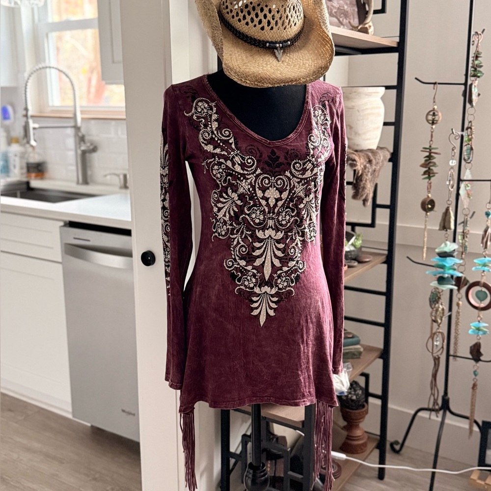 Vocal Burgundy and Black Embroidered Top Vintage fringe - Picture 7 of 7